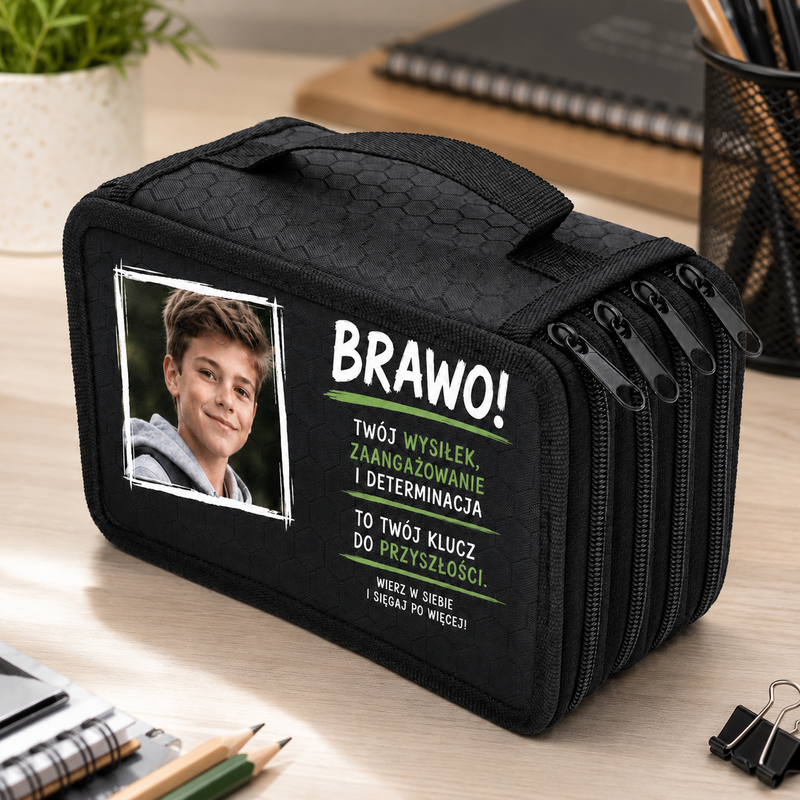 Piórnik czterokomorowy z personalizowanym nadrukiem – nagroda dla ucznia